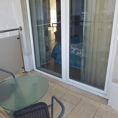Appartement Carlo *